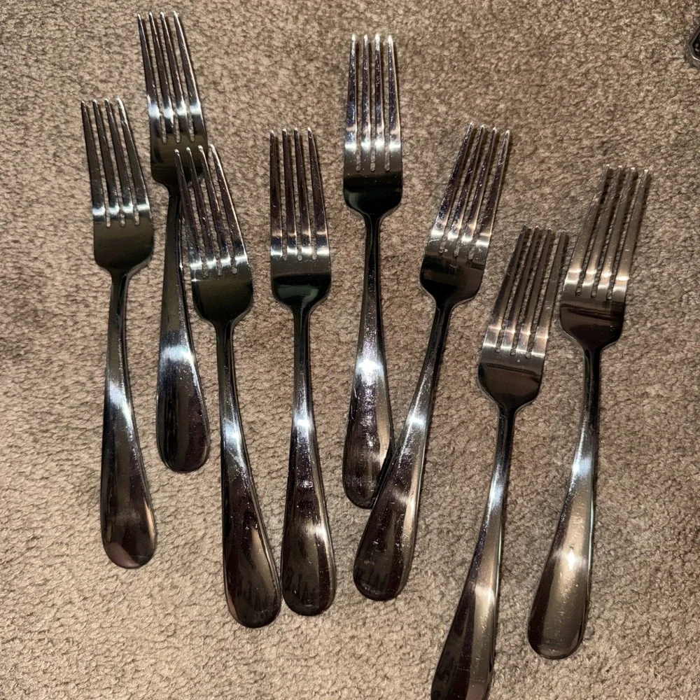 Oneida Flight Stainless Dinner Forks set of 8